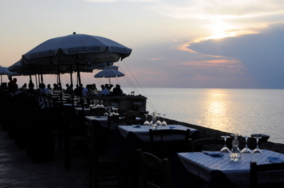 Seaside dining in Gallipoli