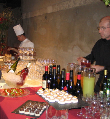 france-wine-and-hors-d-oeuvres