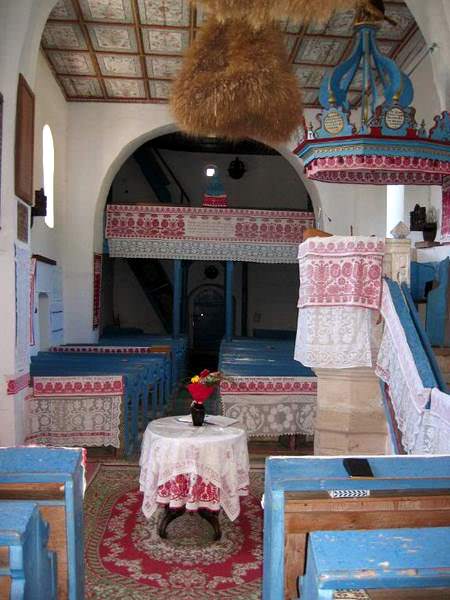 Calata Church interior