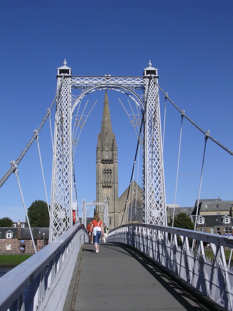 Pedestrian bridge over the River Ness - Inverness