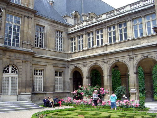 Musee Carnavelet in Paris's 3rd Arrondissement