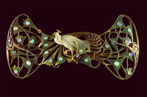 Pectoral by Rene Lalique in the Gulbenkian Museum