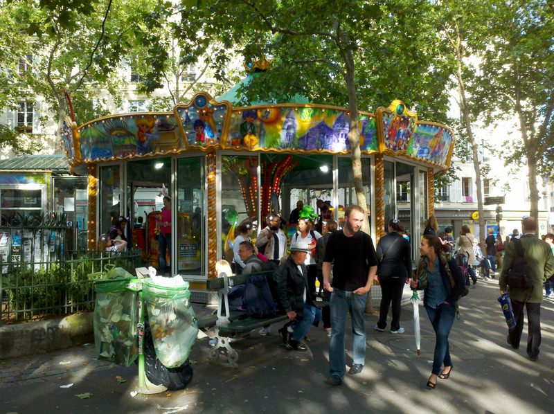 Montmartre Carousel 