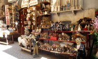 10 Best Souvenirs to Bring Home from Napoli - Europe Up Close