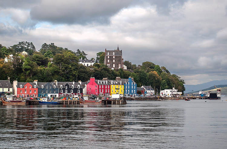 Tobermory, the unofficial capital of Mull, is known for its colourful waterfront. The distillery, founded in 1798, and the small stores are closed on Sundays.