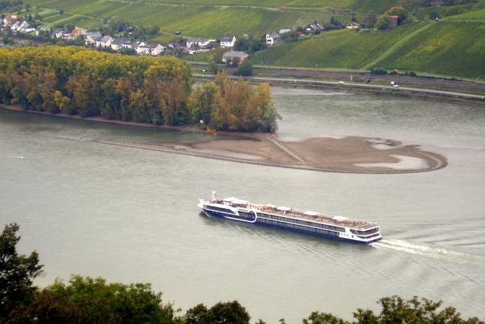 river boat on the Rhine RIver