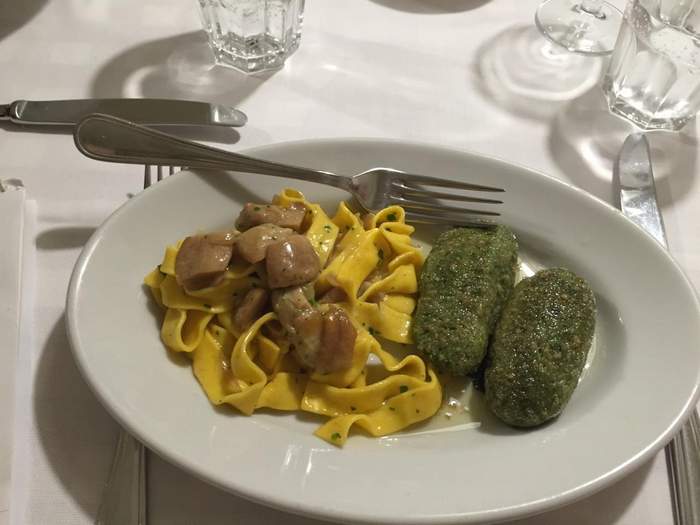 A bis of pappardelle and malfatti at Osteria al Bianchi, excellent Brescia food