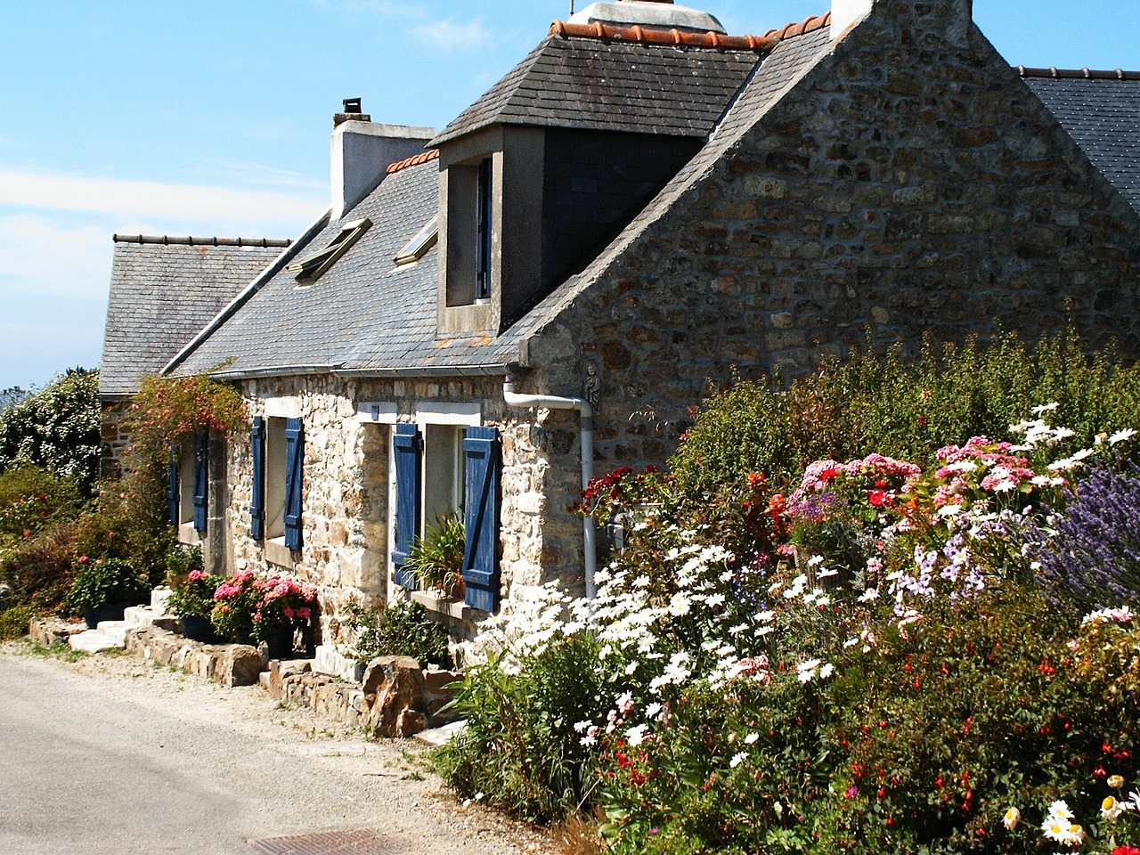 historic stone cottages in Brittany