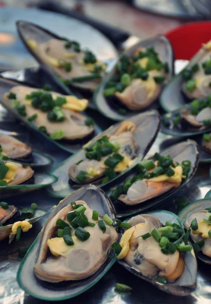 platter of mussels