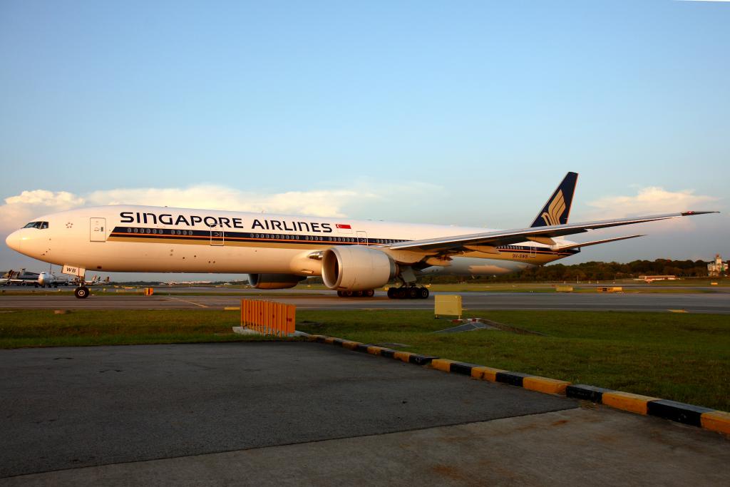 Singapore Airlines Review - Best Airlines To Fly - Which Airline should I fly?