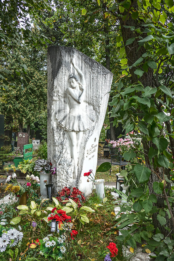 Russian River Cruise from Moscow to St Petersburg - Ballerina Grave in Moscow Russia 