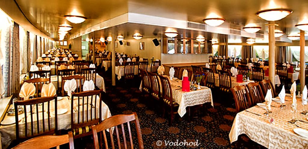 Russian River Cruise from Moscow to St Petersburg - Main dining room (©Vodohod)