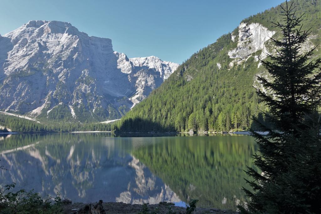 Hiking Dolomites - LAGO DI BRAIES, WHERE ALTA VIA 1 STARTS